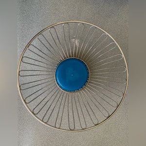 •Metal countertop serving basket• perfect condition•